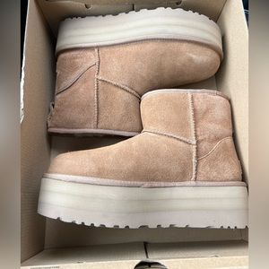 Ugg classic mini platform